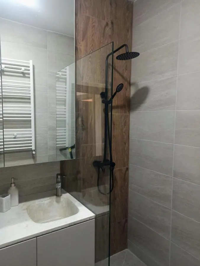 Apartment Stylish, Modern 2 Rooms Flat With City View, Near Presidential Palace Bucharest
