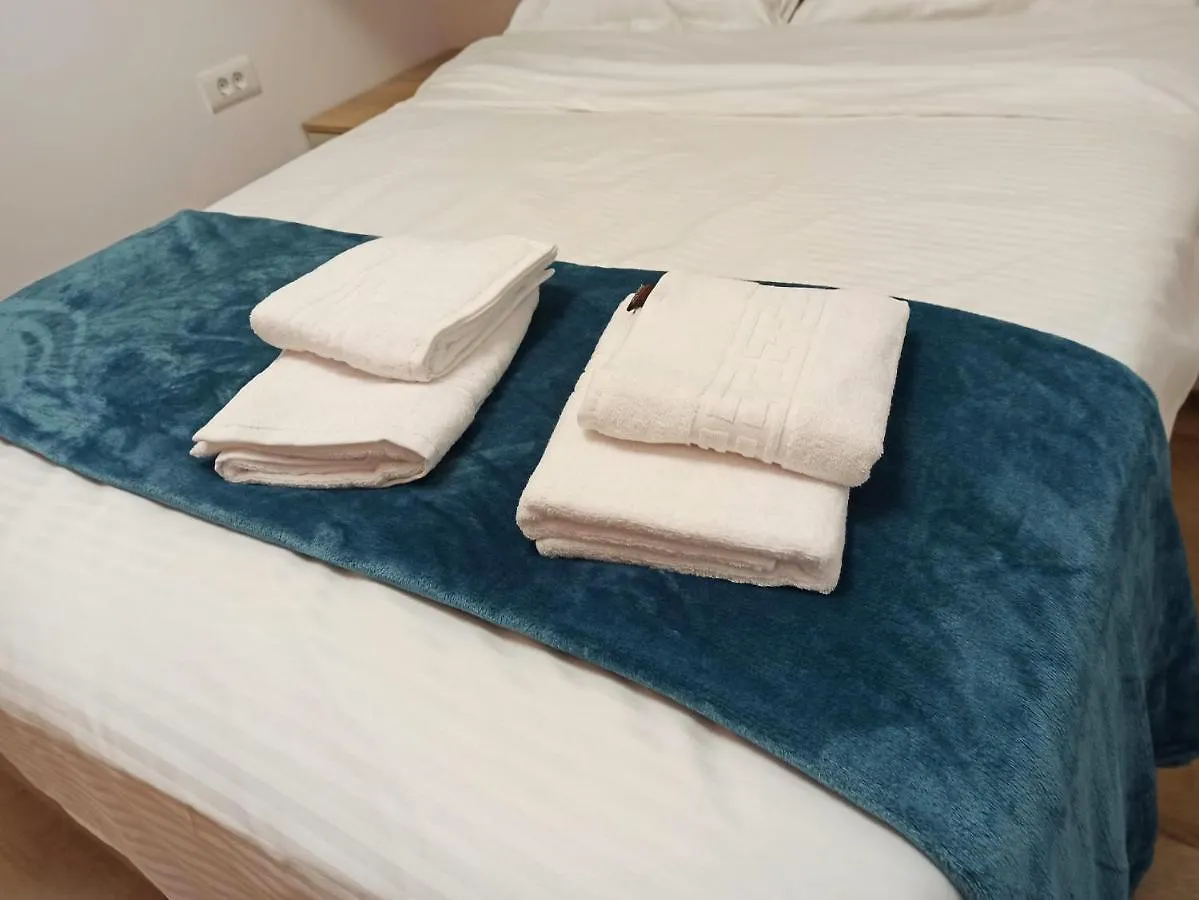 Apartment Stylish, Modern 2 Rooms Flat With City View, Near Presidential Palace Bucharest