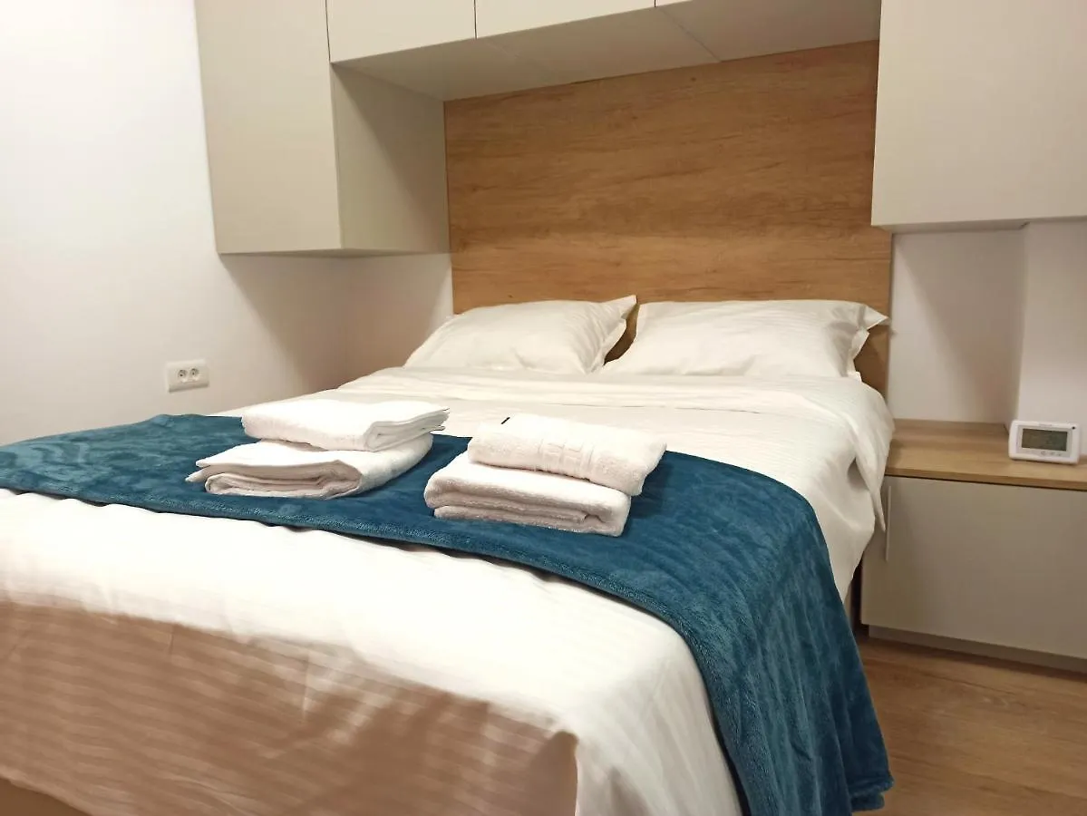 Apartment Stylish, Modern 2 Rooms Flat With City View, Near Presidential Palace Bucharest